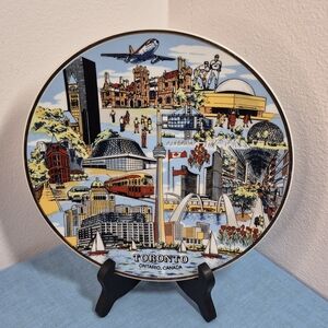 Vintage Toronto Souvenir Collector's Plate Capilano Design Gold Rim 8"